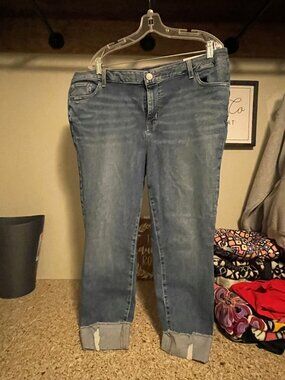 M Jeans by Maurices, Mid Fit, 25" Crop, 16 Reg